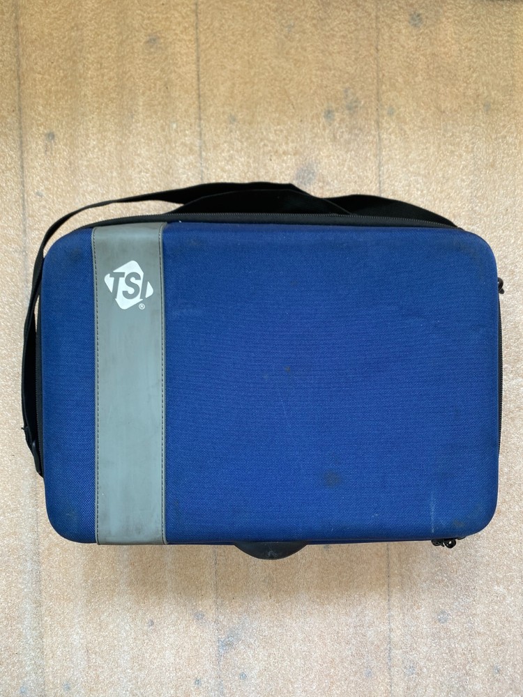 TSI DP-CAlc 5815 - Micromanometer with Case