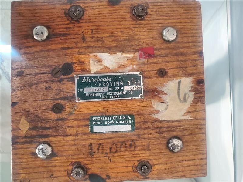 Morehouse 10,000 lbs  Proving Ring w/case