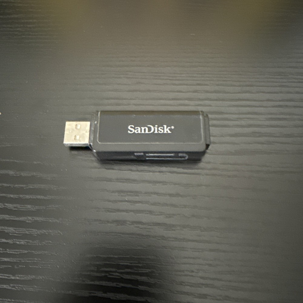SanDisk MobileMate SD Plus Memory Card Reader