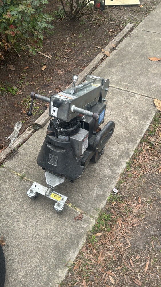 6280 HD gladiator Flooring Stripper machine.