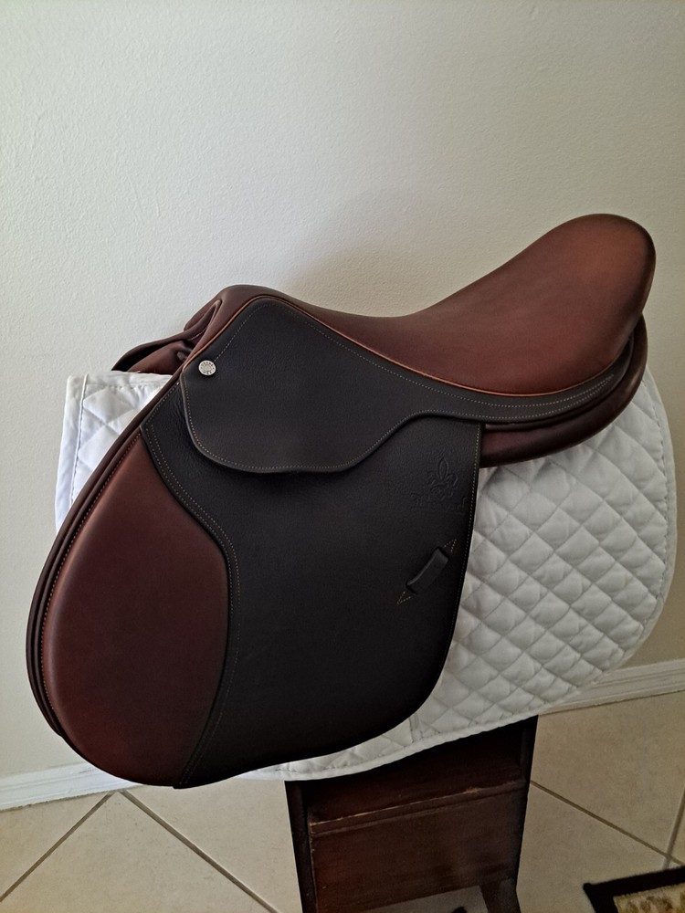 Beval Artisan 17" saddle 1.5" Flap MW 