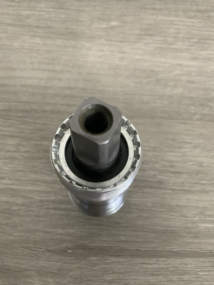 SHIMANO SEALED BOTTOM BRACKET 68-114 MM BRITISH THREADING MODEL UN73
