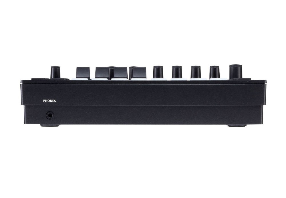 Roland MC-101 Groovebox