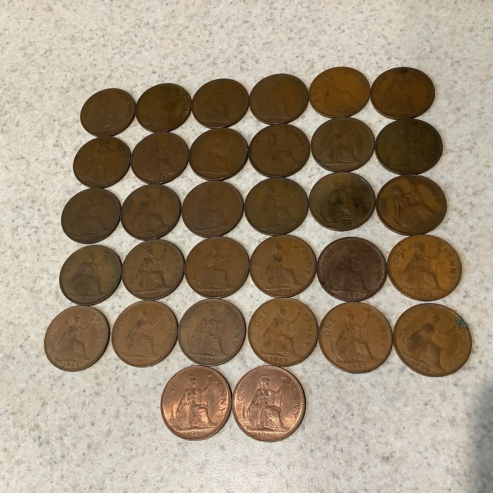 Great Britain 32 Large One penny Mixed Dates