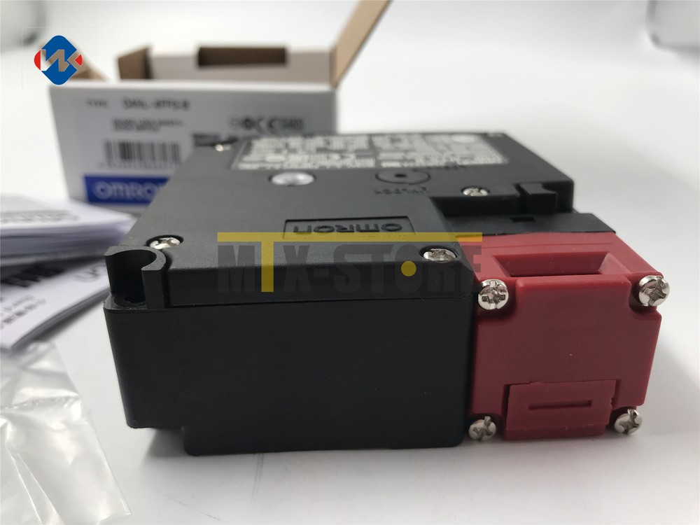 1PCS NEW BRAND OMRON D4NL-4FFG-B