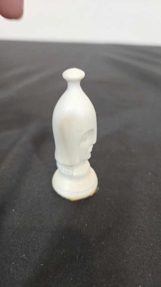 2.5" Mid Century Duncan White Pawn Chess Replacement