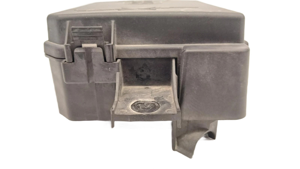 2017 CHEVROLET TRAX Engine Fuse Box OEM