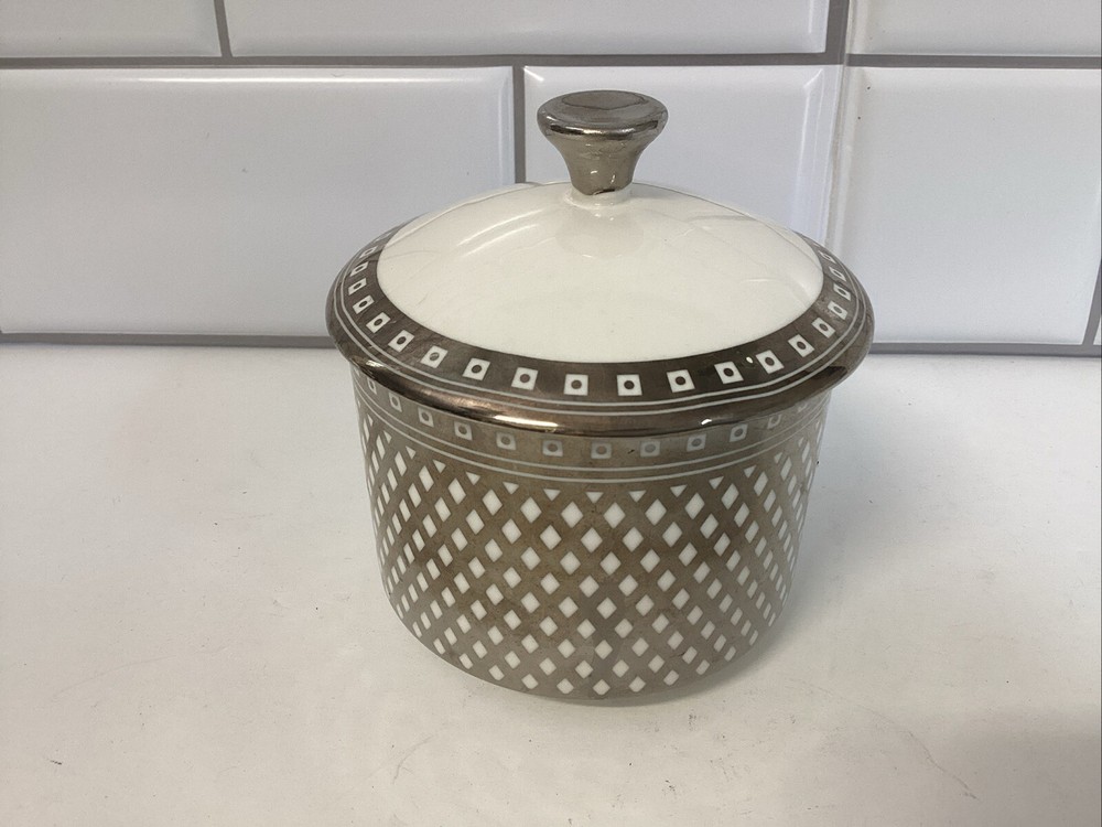 GRACE’S TEAWARE CONTAINER WITH LID