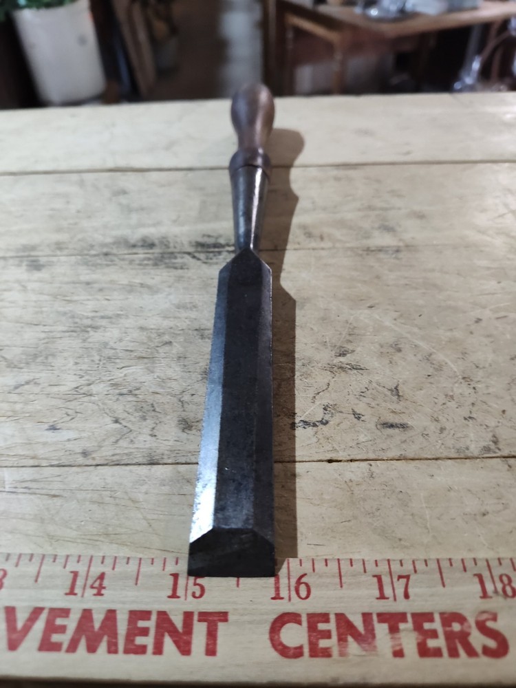 Antique Ohio Tool 7/8" Bevel Edge Socket Chisel Timber Framing