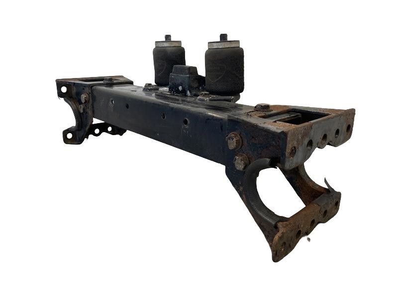 2006 Peterbilt 379 Cab Mount (630-10955)