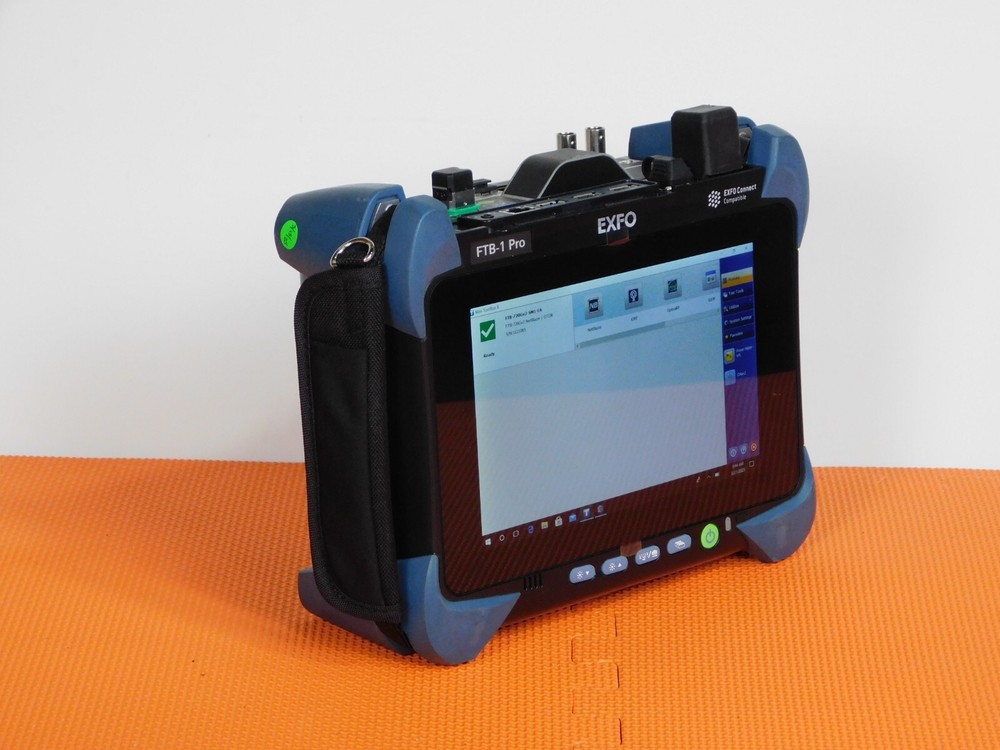 EXFO FTB1V2-720C8880 compact, modular test platform