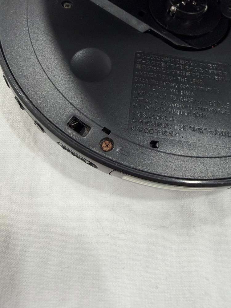 Sony Walkman CD Player D-EJ017CK Portable