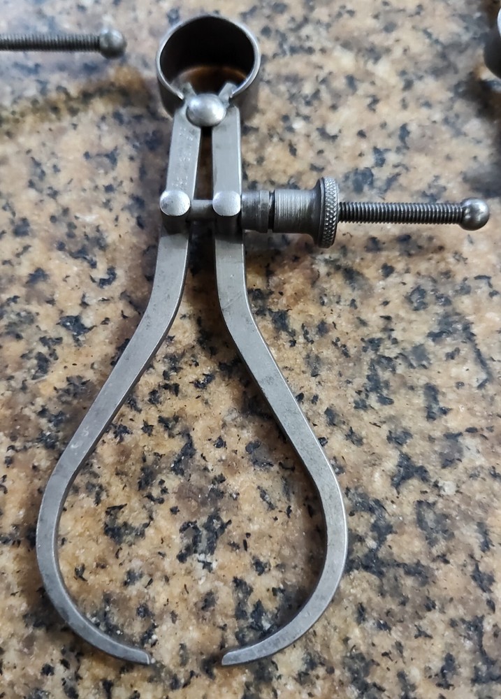 VINTAGE CALIPERS AND DIVIDER SET