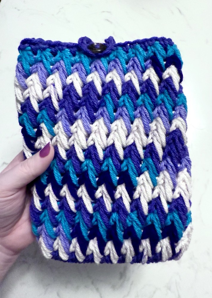 Crochet Kindle Sleeve - Amethyst