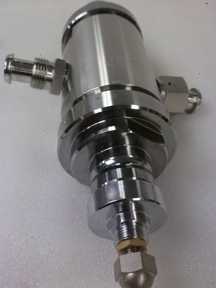 Tescom, 449-260-3RZ04 High Purity Regulator, Used