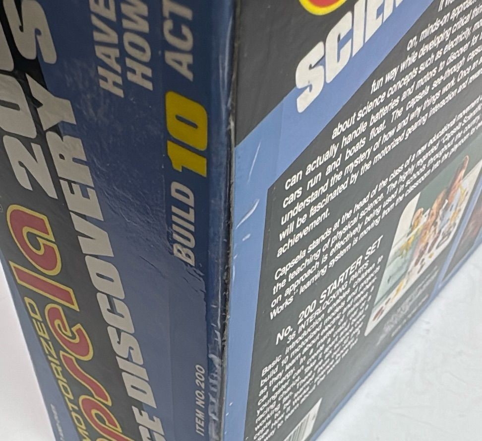 Capsela 200 Motorized Science Discovery System 1990 Starter Set Boxed
