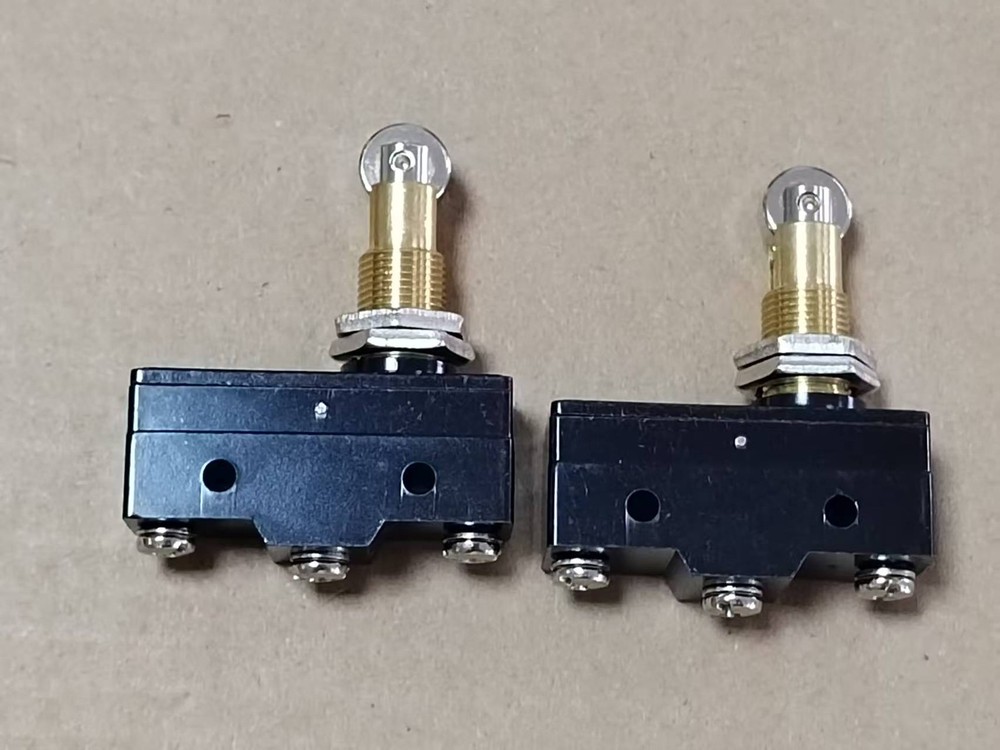 2pcs  Z15G1308 Micro Switch