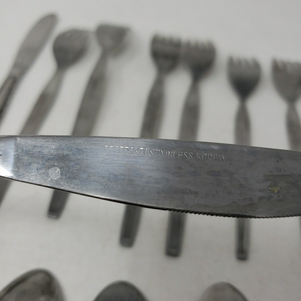 Rogers Stainless ENSENADA Korea Flatware Silverware Scroll Black Accent MCM 15pc