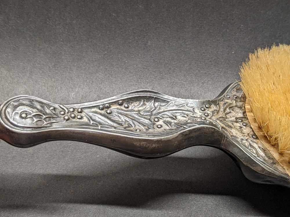 Beautiful Victorian vanity brush