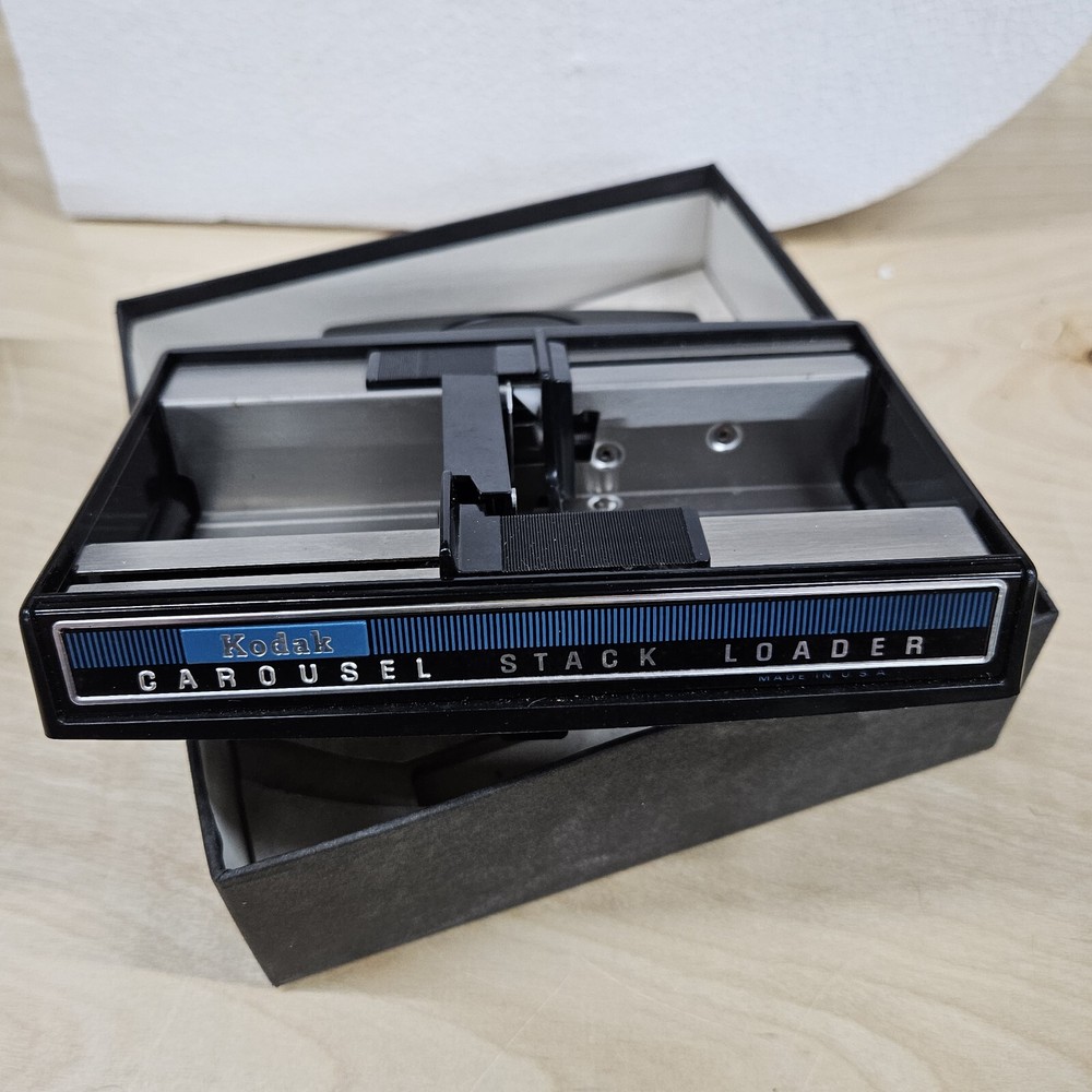 KODAK Carousel Stack Loader with original box And Manual. B40