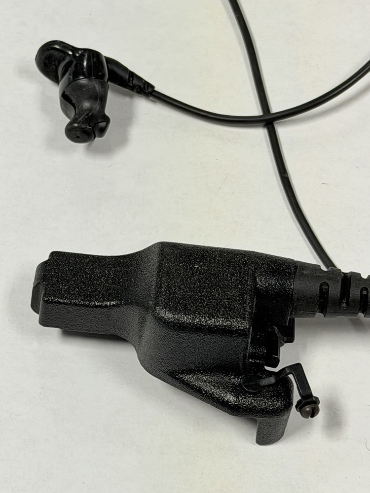 Motorola PMLN5464A Ear Microphone System