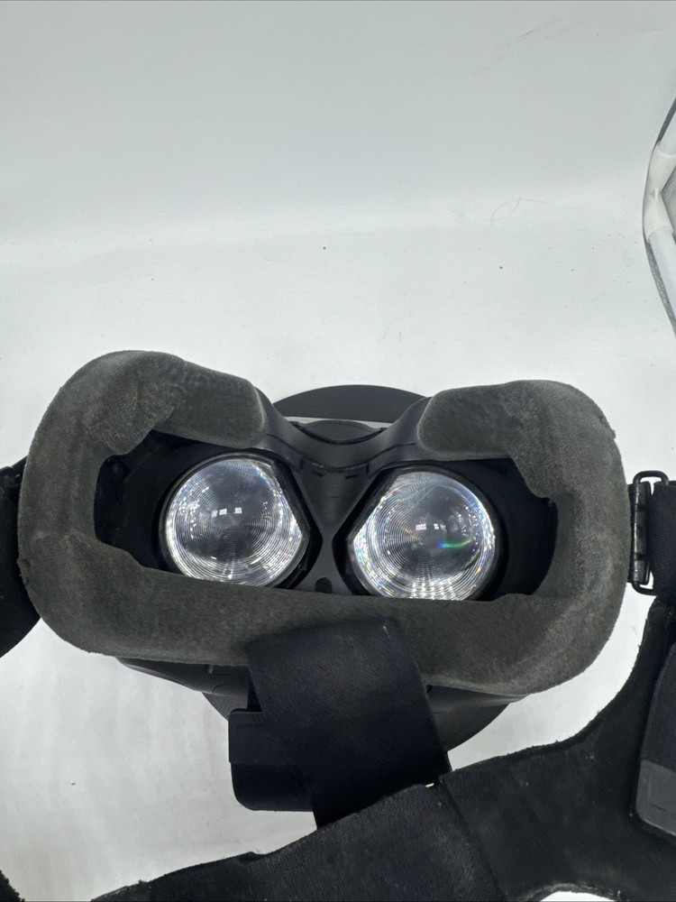 HTC Vive OPJT100 PC & Console Virtual Reality Headset