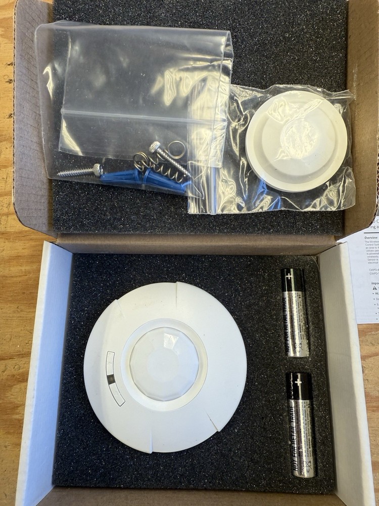 Eaton CWPD-1500 Wireless Room Sensor BRAND NEW