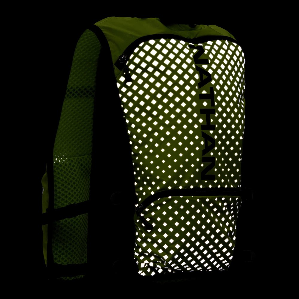 Hypernight QuickStart 2. 0 4L Pack with 1. 5L Bladder, Reflective, Front Pockets