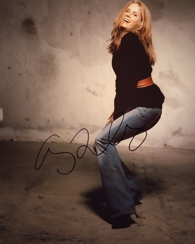 Amy Adams signed 8x10