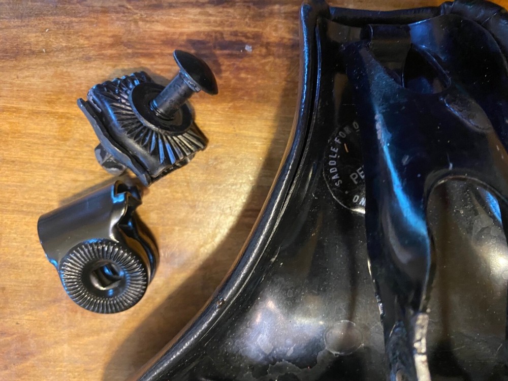 Persons USA Black Springer Saddle & mounting hardware