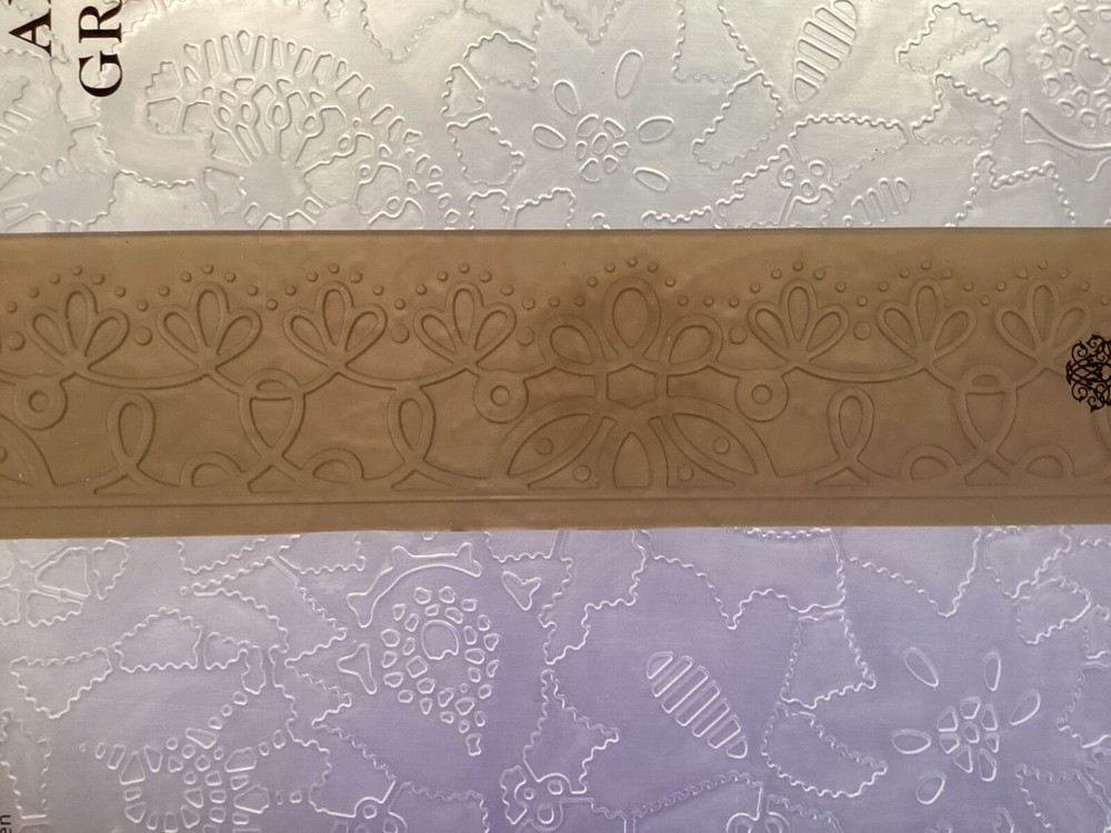 Anna Griffin Carmen Lace Embossing Folder 5x7