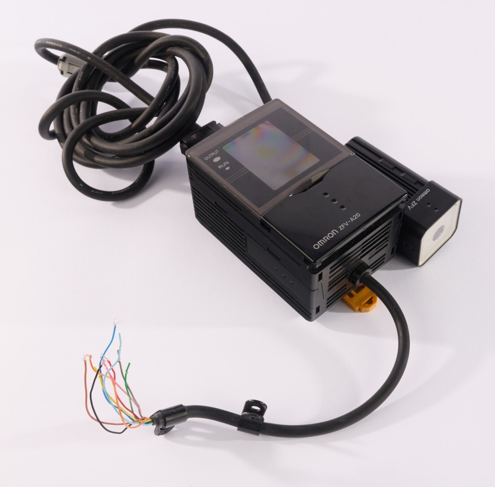 Omron ZFV-A20 Smart Sensor with ZFV-SR50 Sensor Head