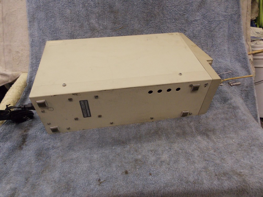 Waters Millipore Lambda Max 481 LC Spectrophotometer Variable Wavelength Detect