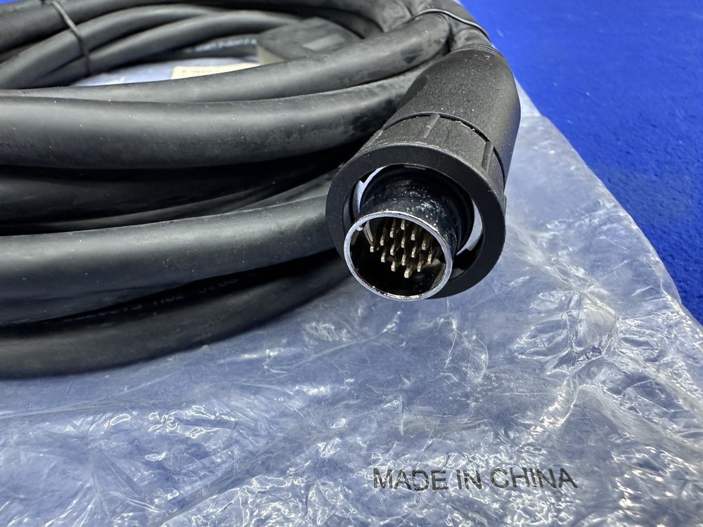 Raymarine e-Series Accessory Video & VGA Cable For e95 e97 e125 e127 e165 R70003