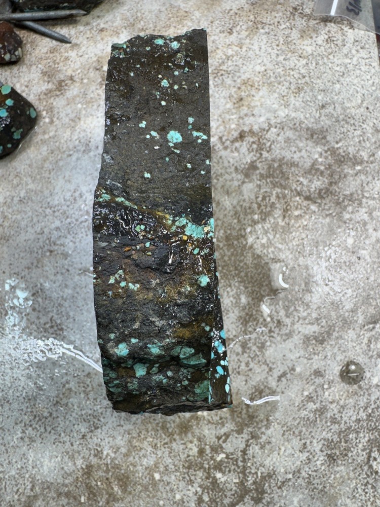 Stabilized hubei turquoise rough