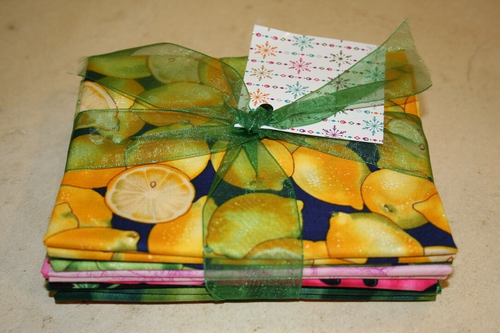#817 Melons, Lemons & Limes 7 Fat Quarter Fabric Bundle