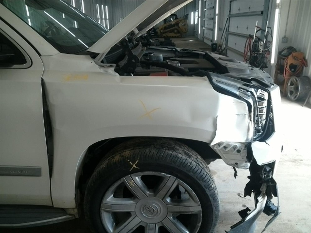 ESCALADE 2015 Keys/Latches/Locks 104882343