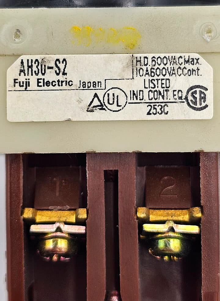 Fuji Electric AH30-S2 Industrial Selector Switch