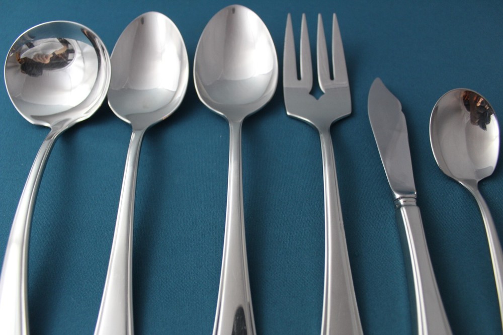 Oneida HENLEY Serving (6pc Set) Tablespoons Fork Ladle Stainless CUBE Mark