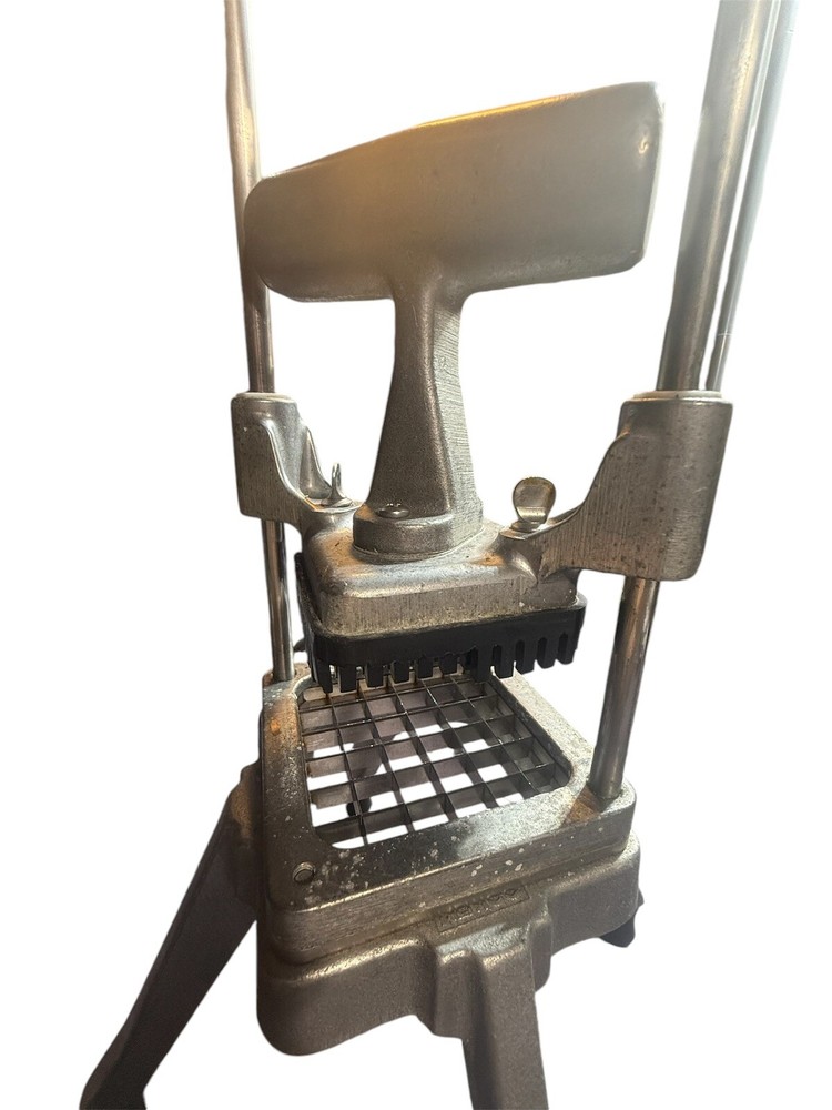 Nemco 55500-3 Easy Chopper with 1/2" Interchangeable Cutting Grid