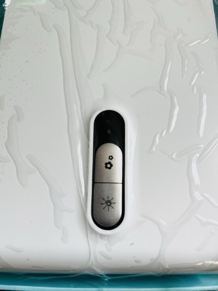 Multi-Function UV Sterilizer Aromatherapy Diffuser White Micro-USB for Phones