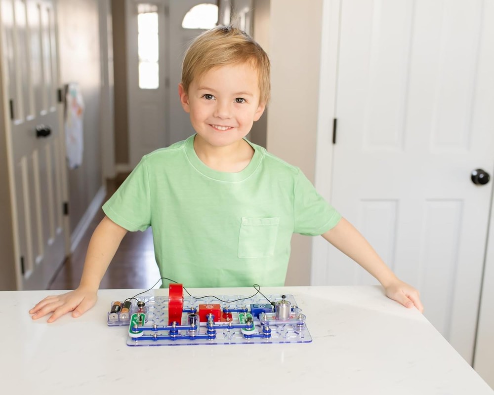 Snap Circuits Jr. SC-100 Electronics Exploration Kit, Over 100 100 Projects