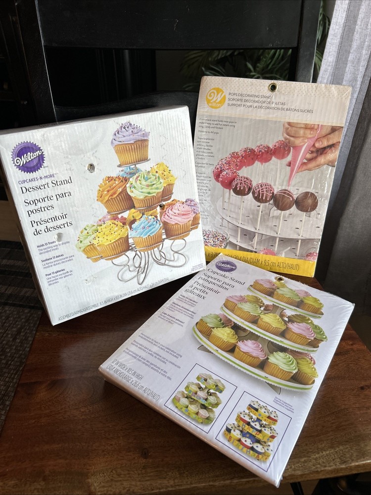 Wilton Cupcake/Cake Pops Party Stands NEW