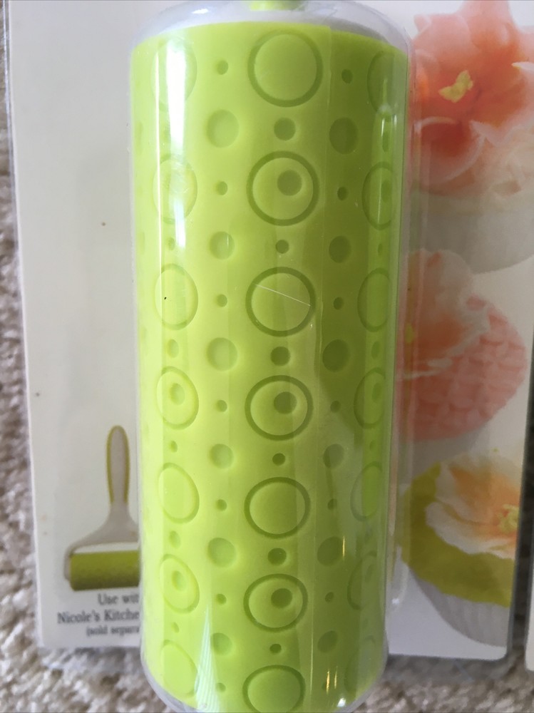 2 Nicole's Kitchen Fondant Embosser Rollers - 2 Different Patterns HTF NIP