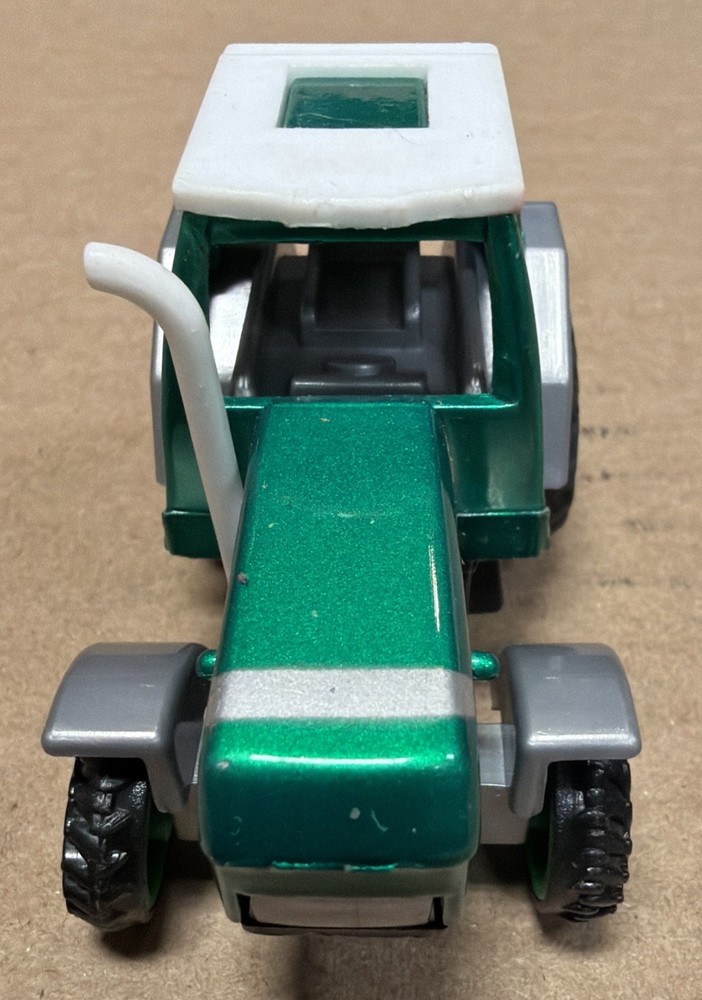Green Farm Tractor High Speed