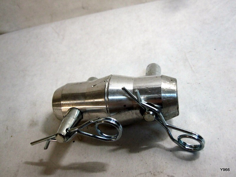 Truss connector conical with pins and clips