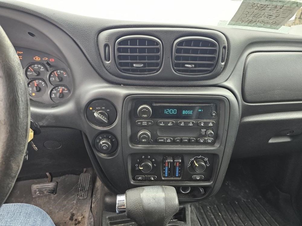 TRAILBLAZ 2009 Headrest 2413651