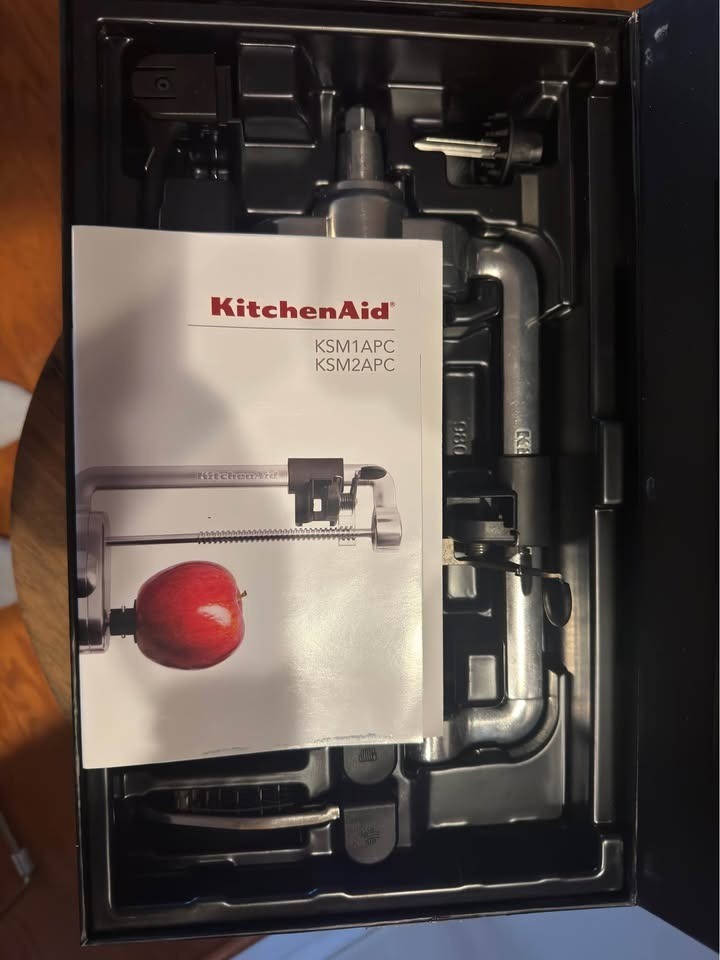 KitchenAid Spiralizer Plus Attachment Peel Core Slice 7 Blades