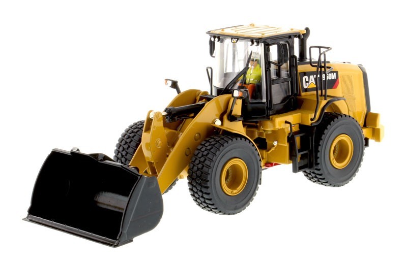 Diecast masters 1:50 Cat 950M Wheel Loader 85914C