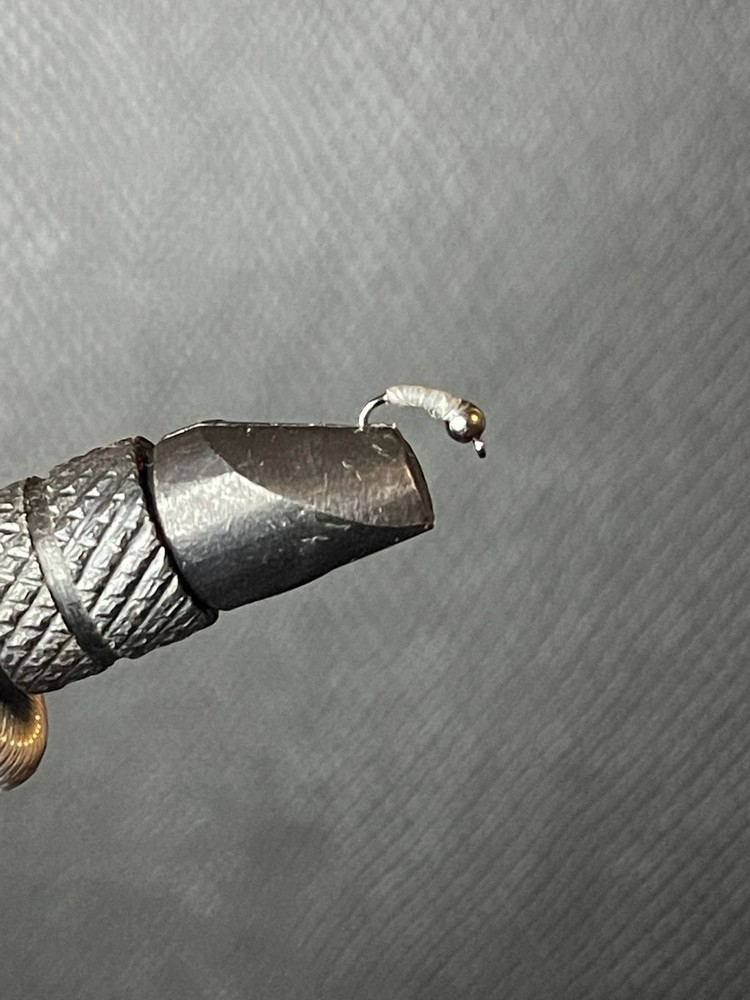 SIZE 16 3/32 WHITE/SILVER WIRE MIDGE